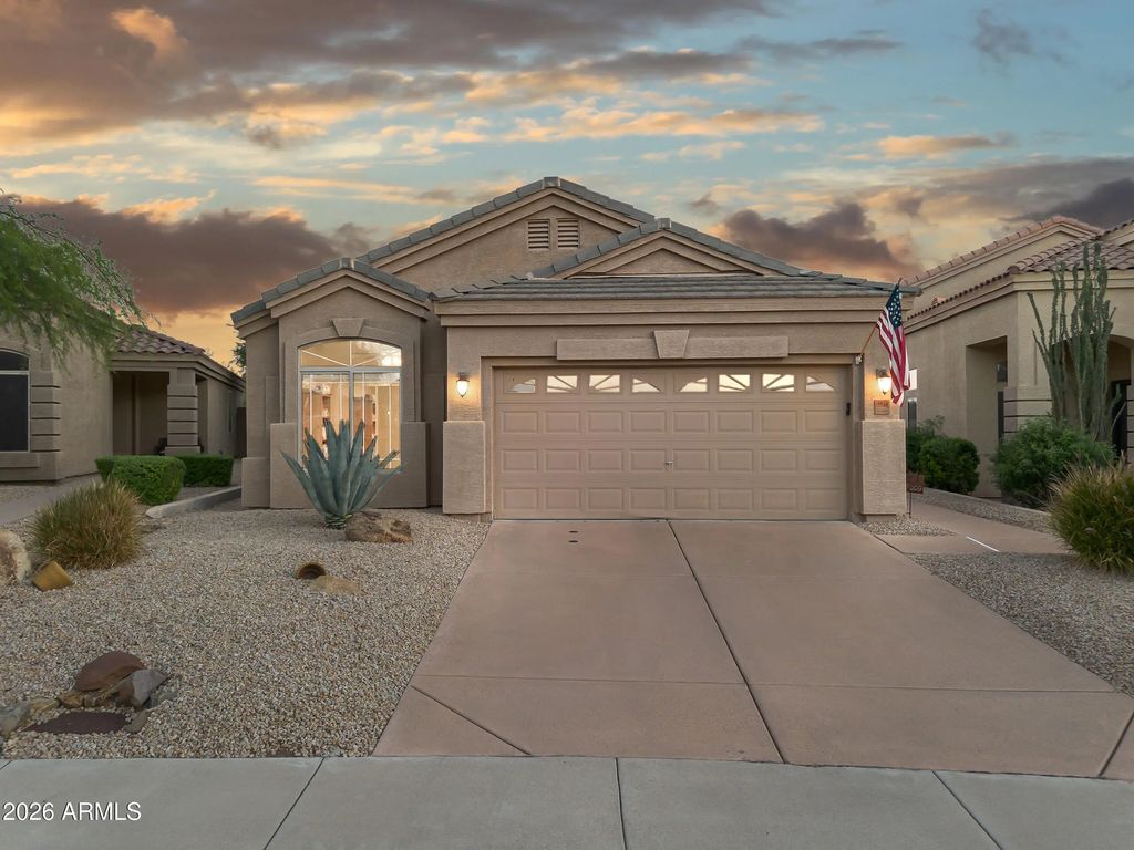 4423 E Smokehouse Trail, Cave Creek