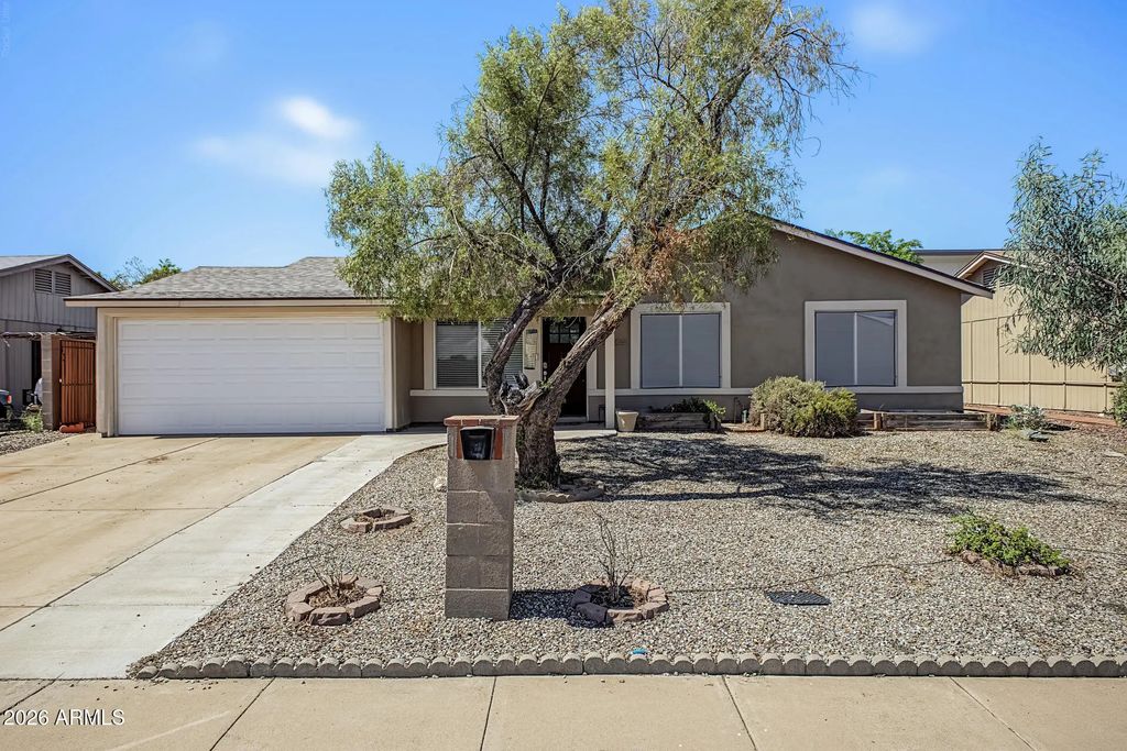 5824 S Judd Street, Tempe