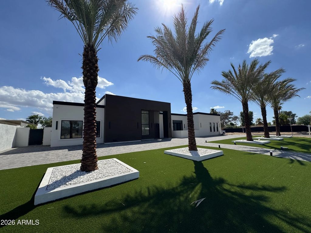 6547 E Sweetwater Avenue, Scottsdale