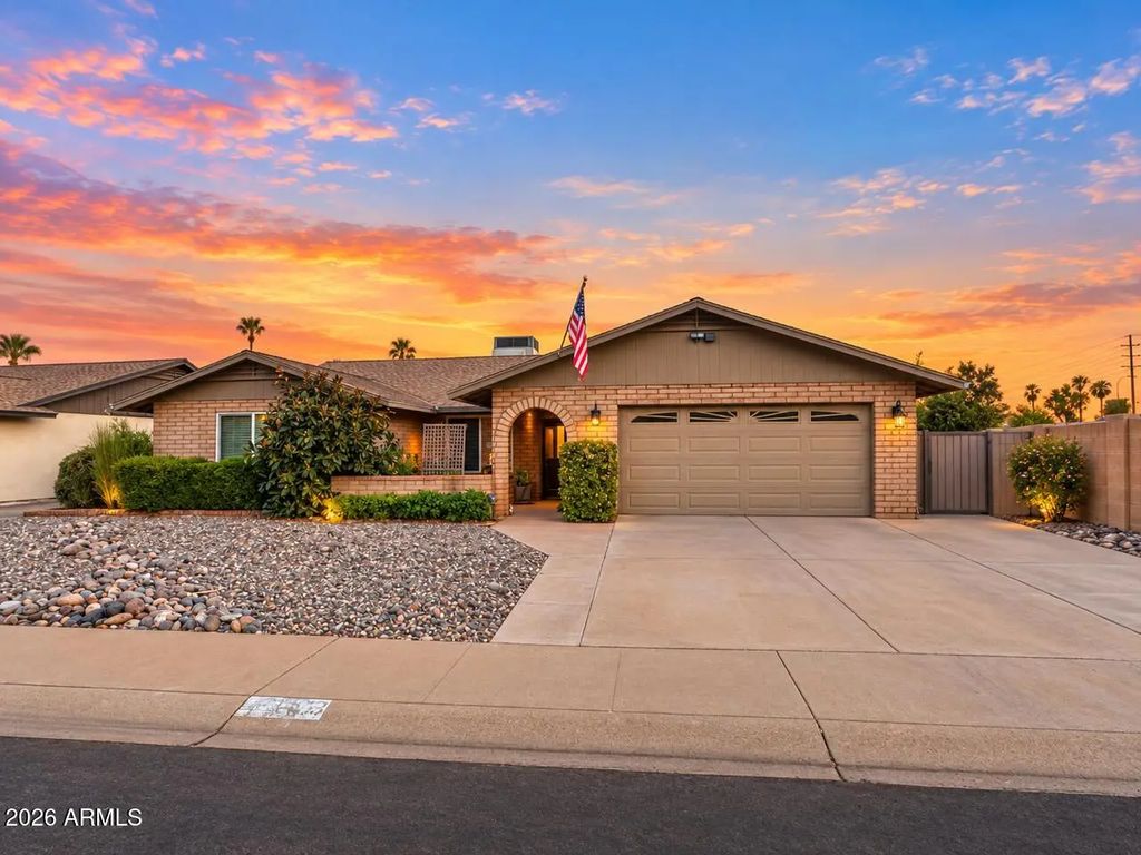 9403 N 50th Drive, Glendale