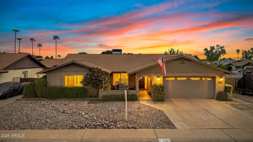 9403 N 50th Drive, Glendale