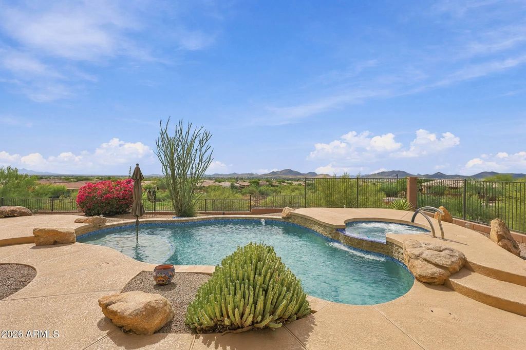 41943 N Back Creek Court, Anthem