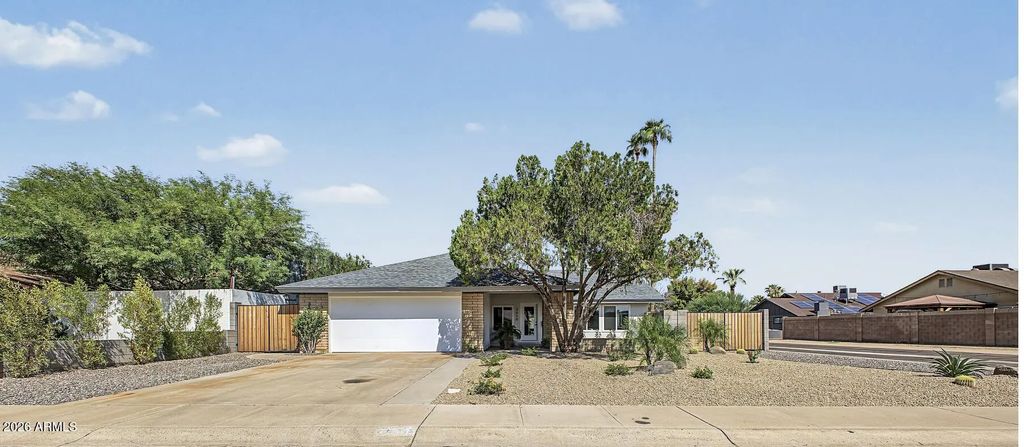 2610 E Sylvia Street, Phoenix