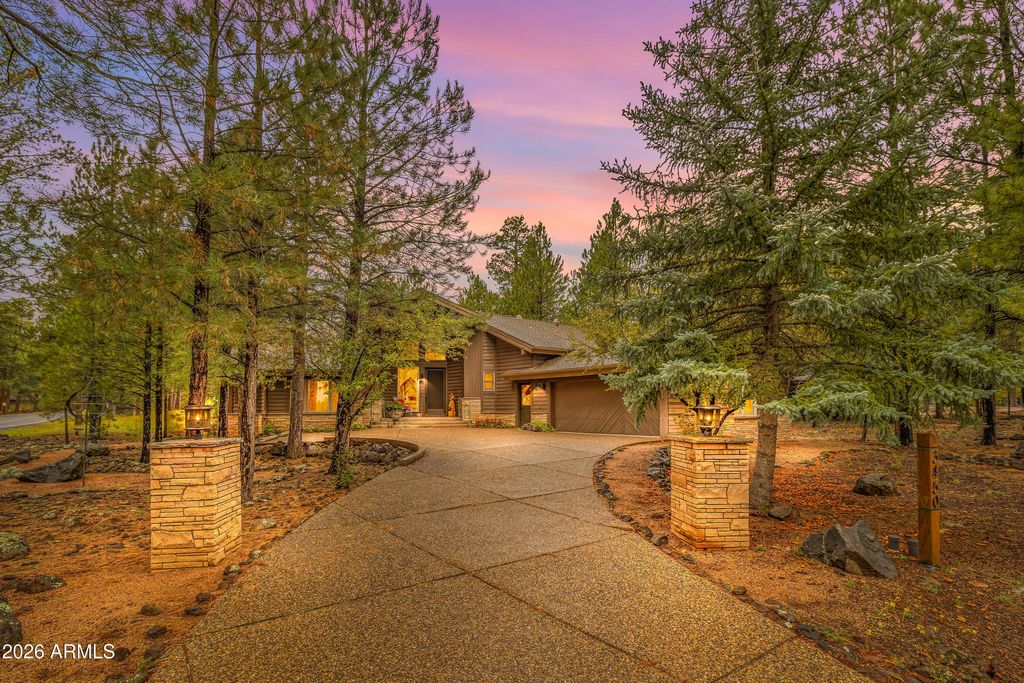 3450 Doc Raymond, Flagstaff