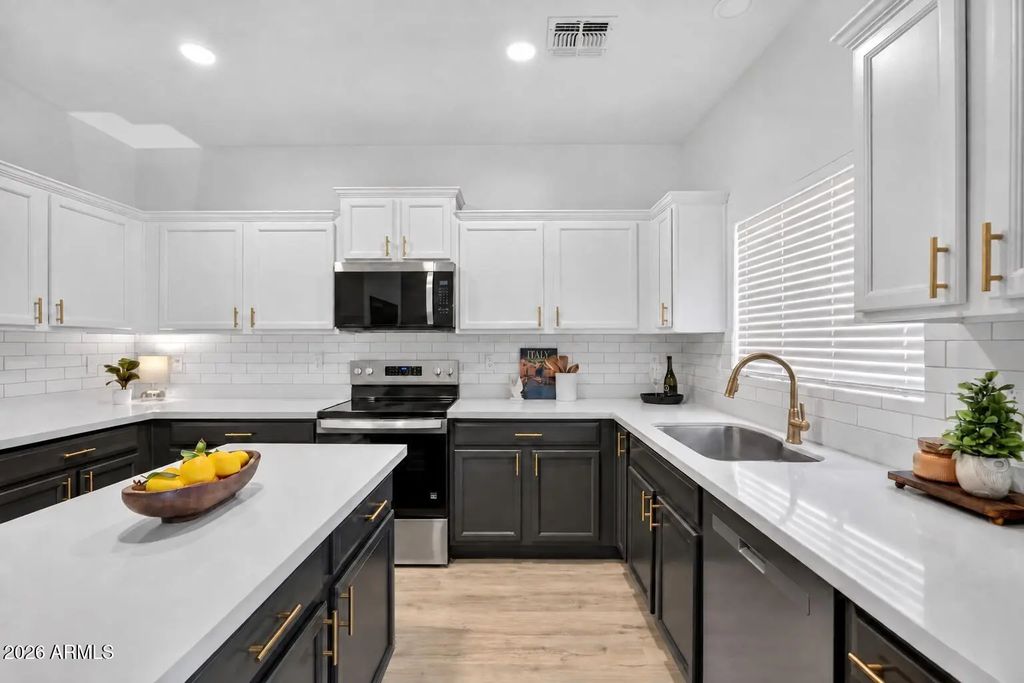 7127 S 53rd Lane, Laveen