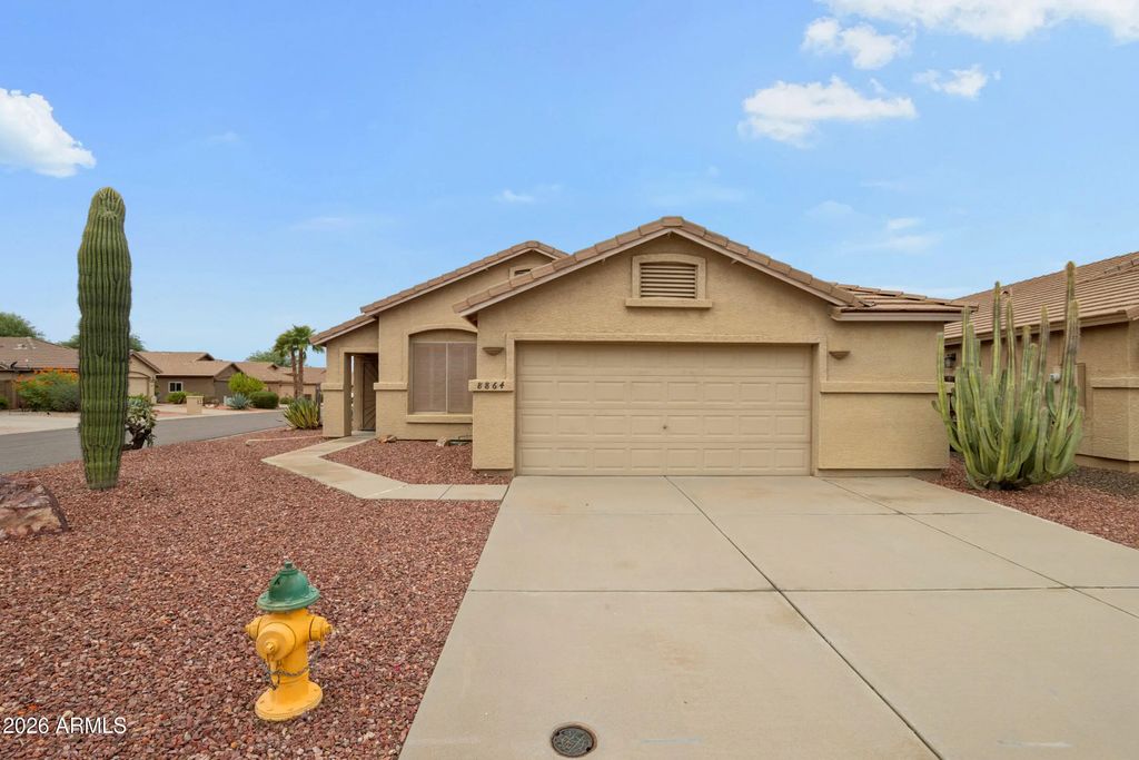 8864 E Red Mountain Lane, Gold Canyon