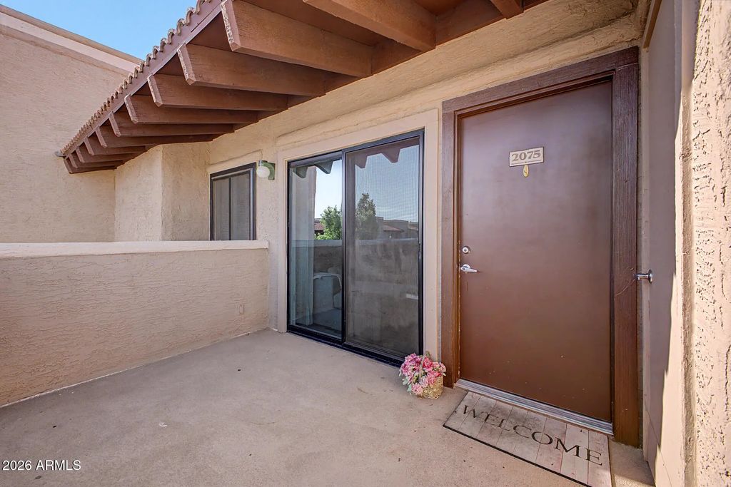 5757 W Eugie Avenue (unit 2075), Glendale