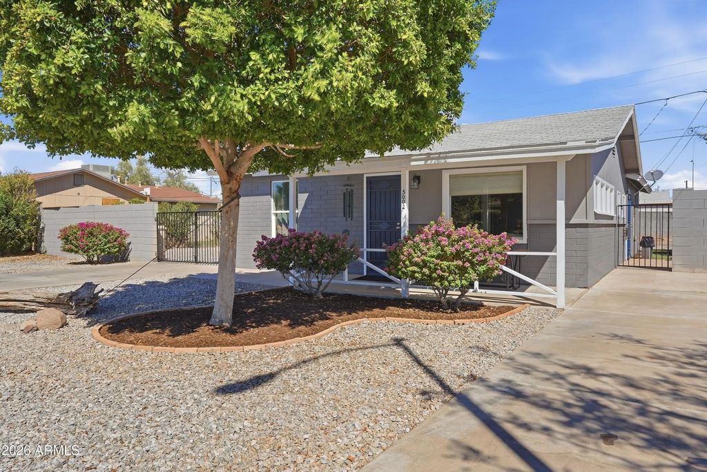 5002 W Citrus Way, Glendale