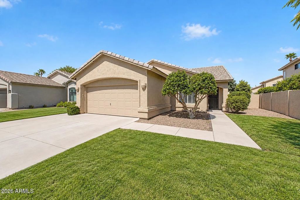 2430 W Hemlock Way, Chandler
