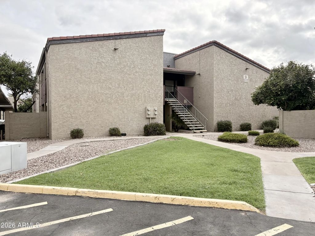 1730 W Emelita Avenue (unit 1006), Mesa
