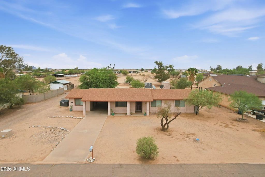 4433 E Colt Drive, Eloy