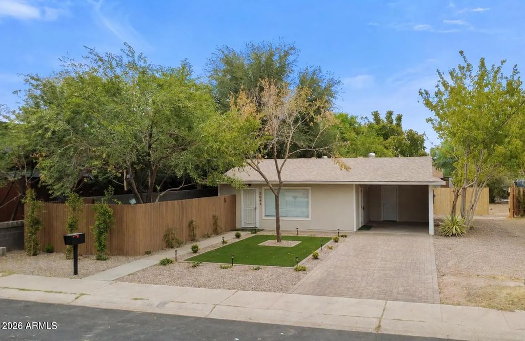 2044 S Forest Avenue, Tempe