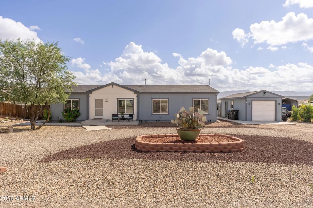 5795 N Brittney Lane, Rimrock