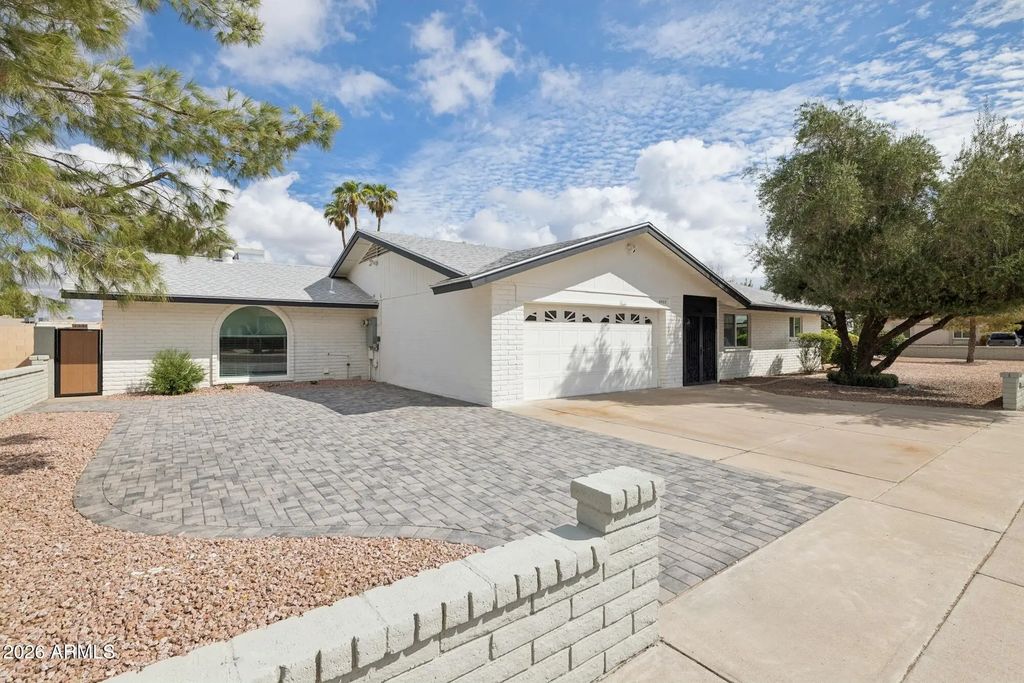 4902 W Monte Cristo Avenue, Glendale
