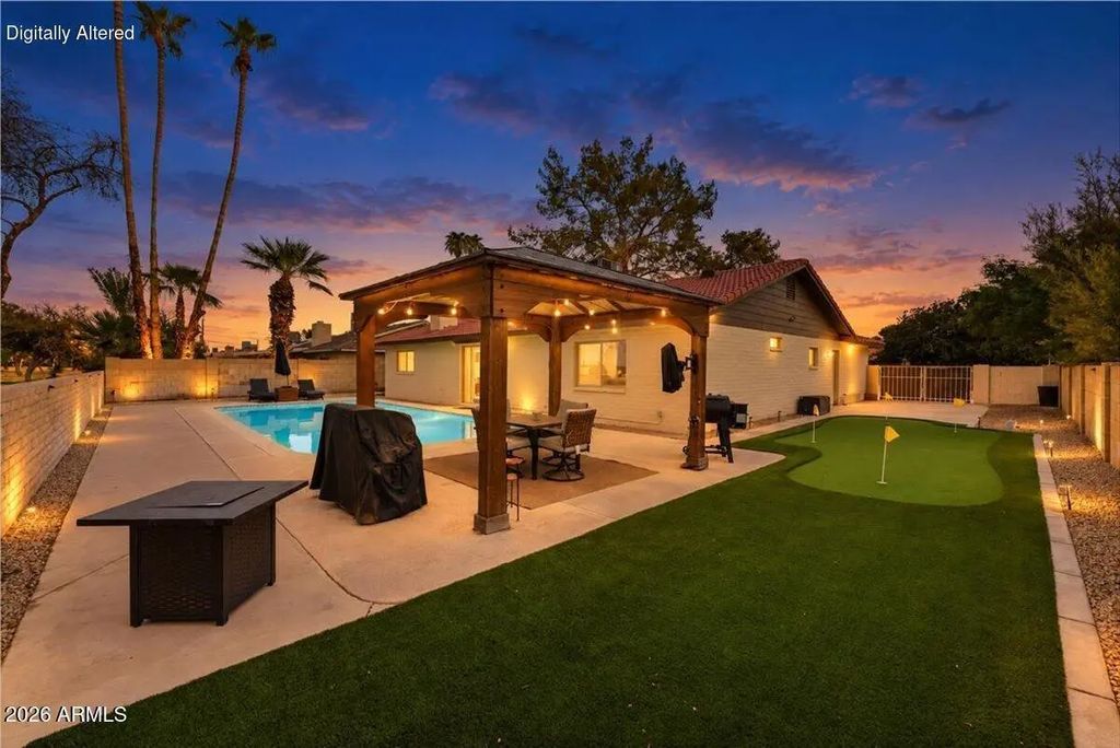 7526 S Forest Avenue, Tempe