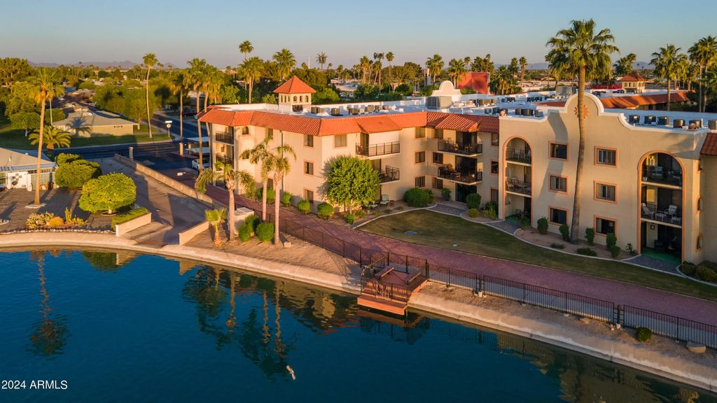 10330 W Thunderbird Boulevard (unit C123), Sun City