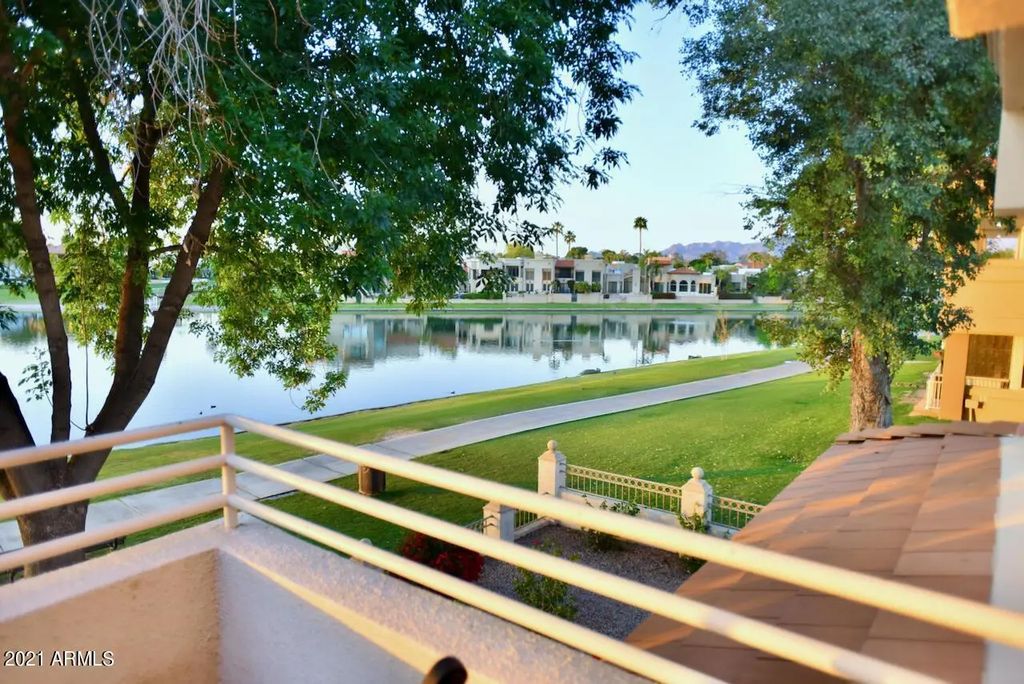8270 N Hayden Road (unit 2005), Scottsdale