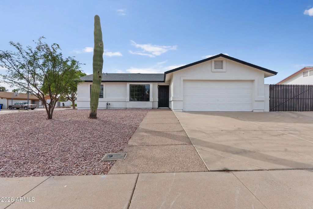 7402 E Halifax Circle, Mesa
