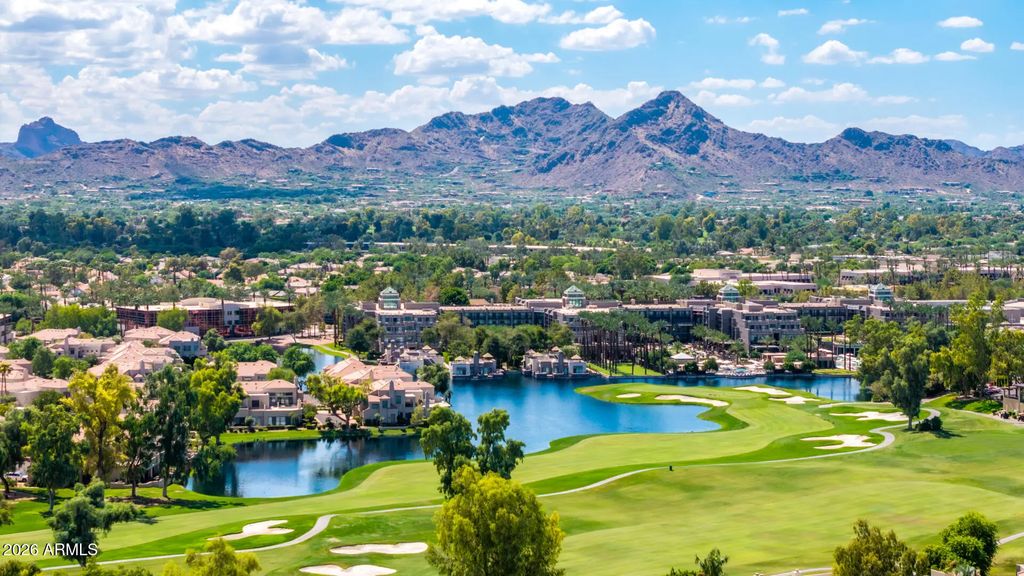 7700 E Gainey Ranch Road (unit 207), Scottsdale