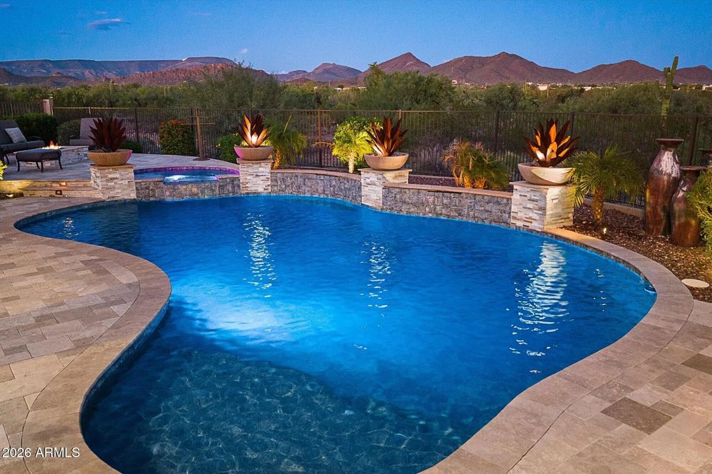 39927 N Long Landing Court, Anthem