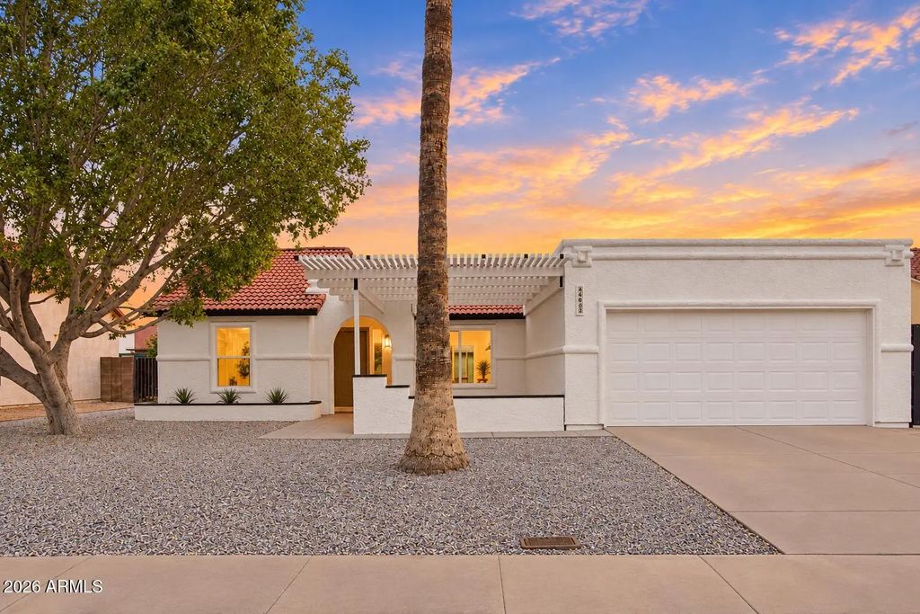 6401 W Ironwood Drive, Glendale