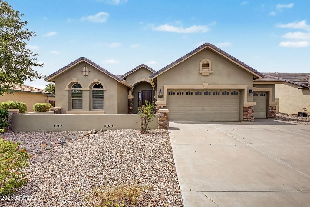 40462 N Cape Wrath Drive, San Tan Valley