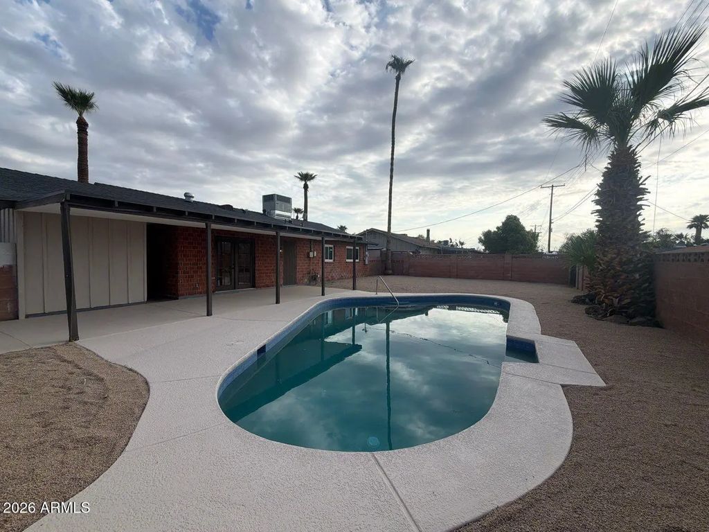 3529 W Stella Lane, Phoenix