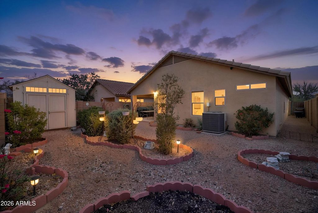 46121 W Starlight Drive, Maricopa