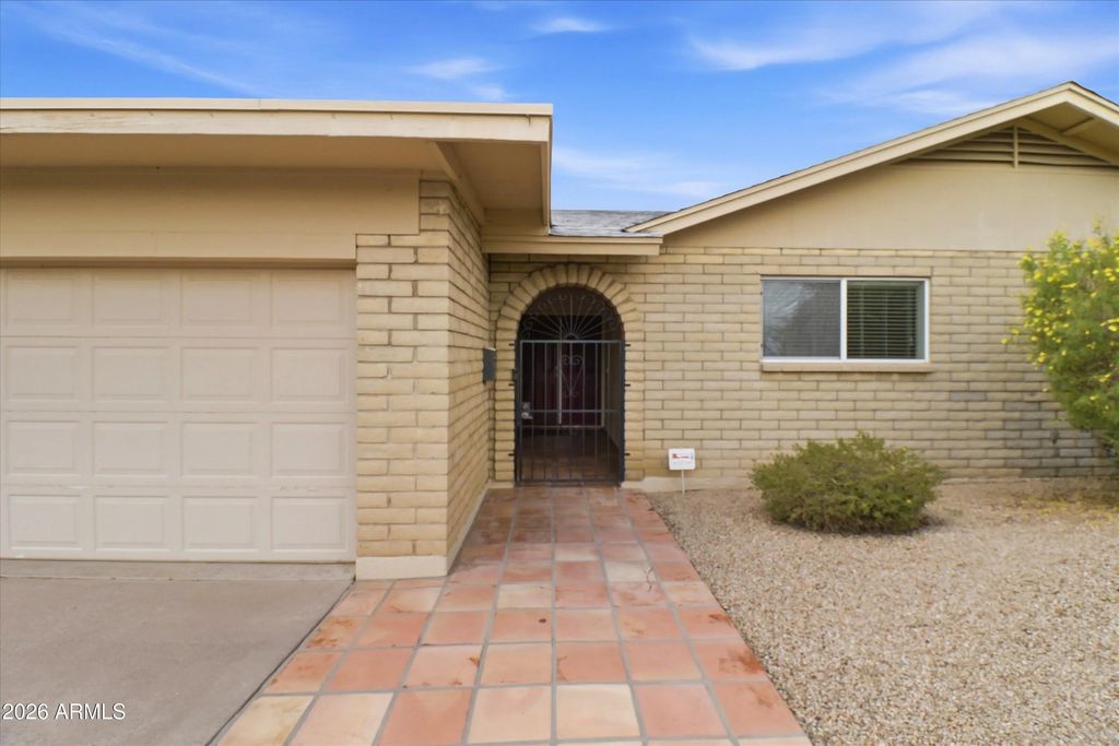 2318 W Dahlia Drive, Phoenix