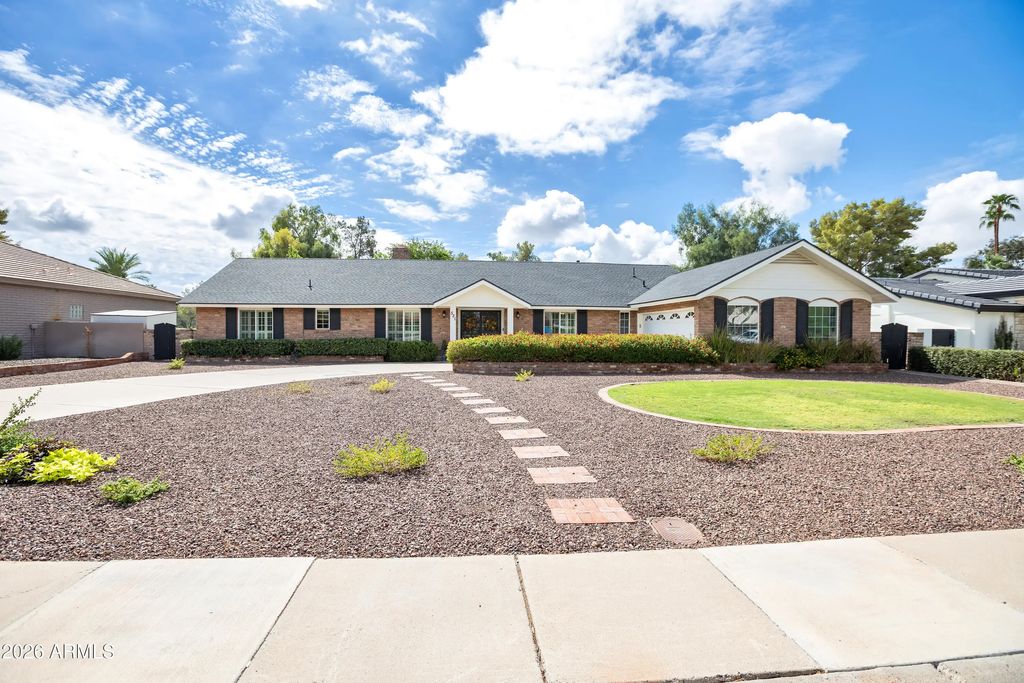 521 W Wakonda Lane, Phoenix
