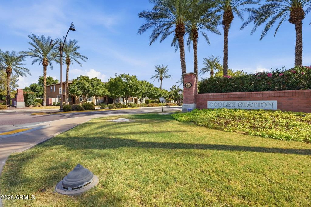 3713 E Leslie Drive, Gilbert