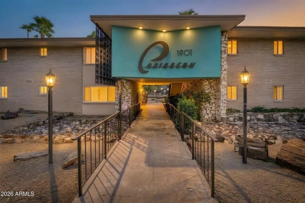 1901 E Missouri Avenue (unit 204), Phoenix