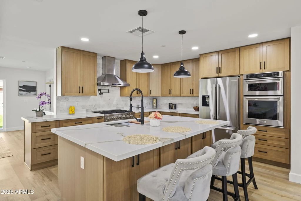 8632 E Highland Avenue, Scottsdale