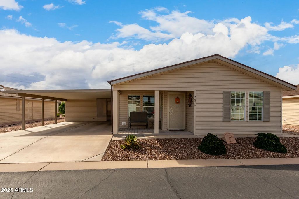 3301 S Goldfield Road (unit 2076), Apache Junction