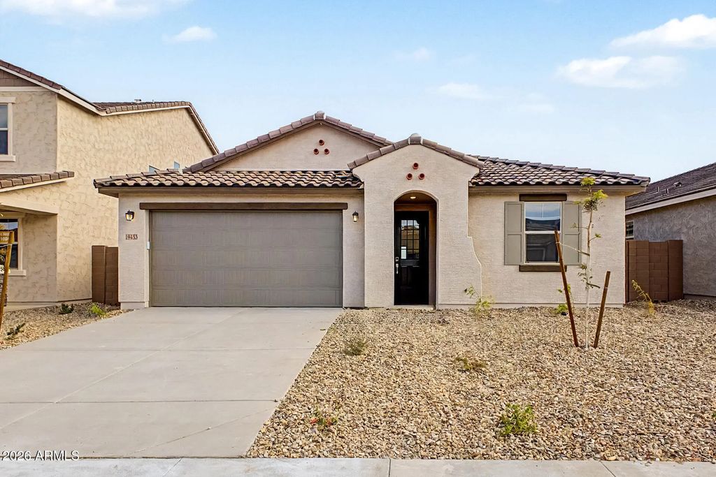 19433 W Loma Lane, Waddell