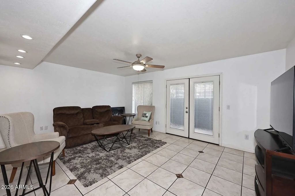151 E Broadway Road (unit 103), Tempe