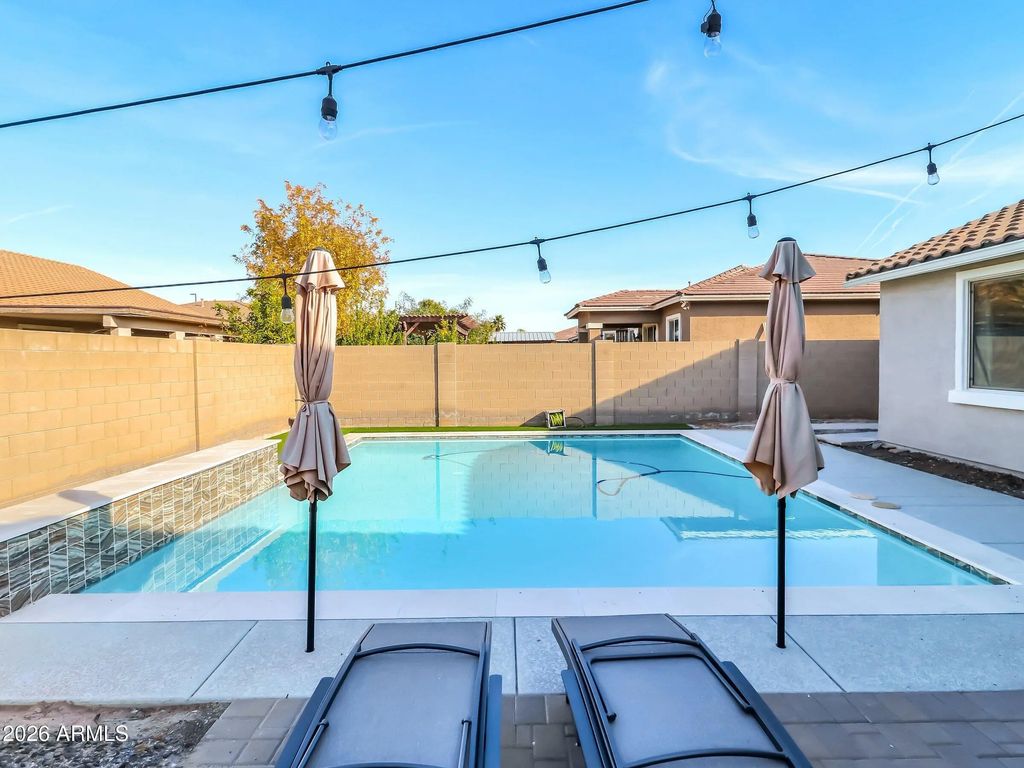 1866 E Ravenswood Drive, Gilbert