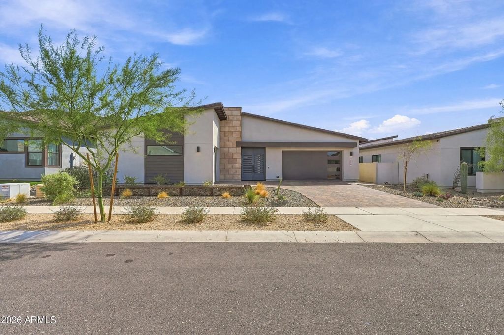 813 E Corral Road, Phoenix