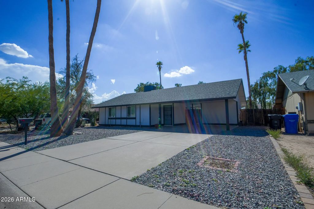 2844 N 71st Lane, Phoenix