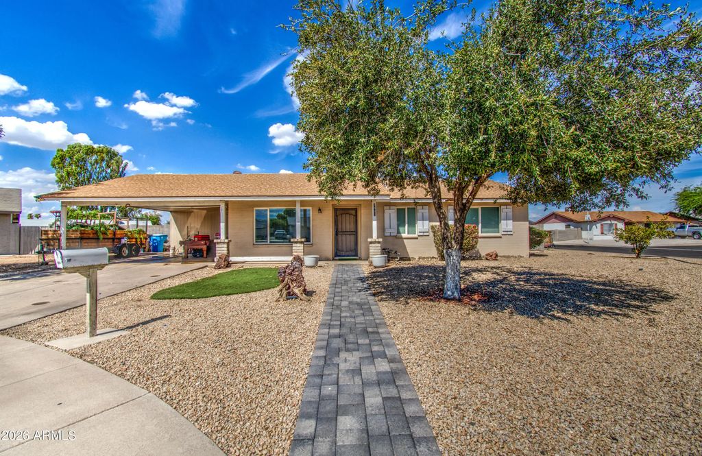 7530 W Roma Avenue, Phoenix