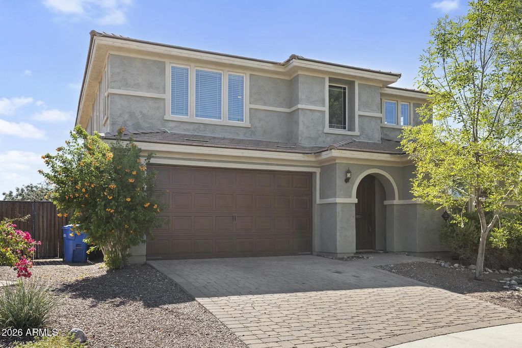 2513 W Moura Drive, Phoenix