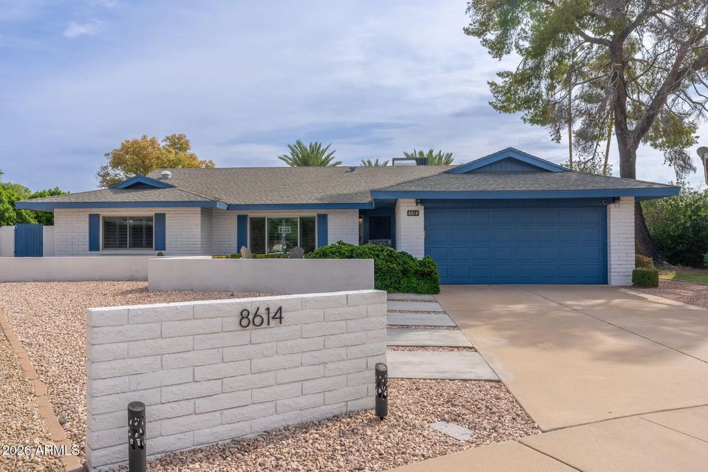8614 E Clarendon Avenue, Scottsdale