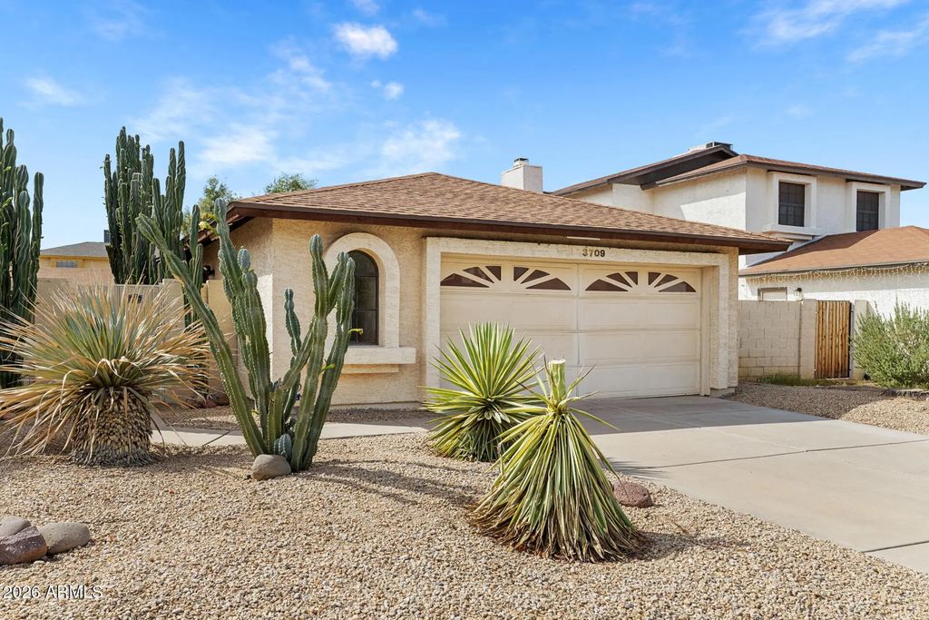 3709 W Wagoner Road, Glendale