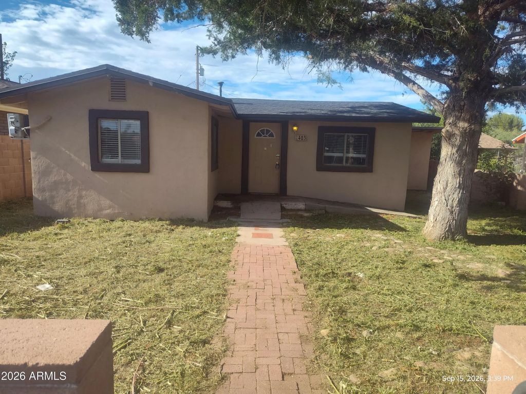 403 E Navajo Street, Huachuca City