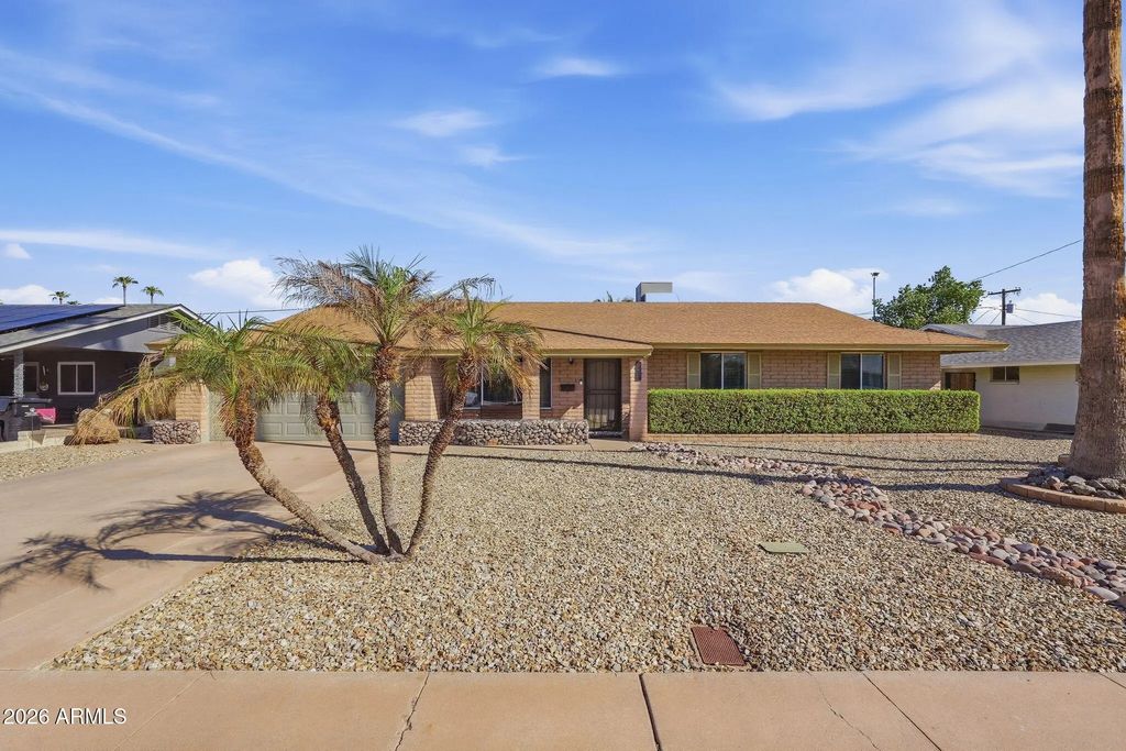 3812 W Morten Avenue, Phoenix
