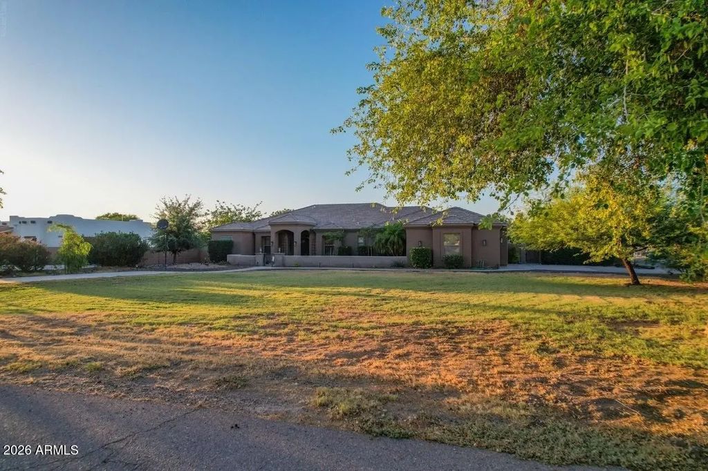 3982 E Sunnydale Drive, Queen Creek
