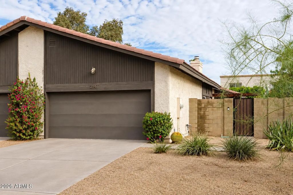 3142 E Clarendon Avenue, Phoenix
