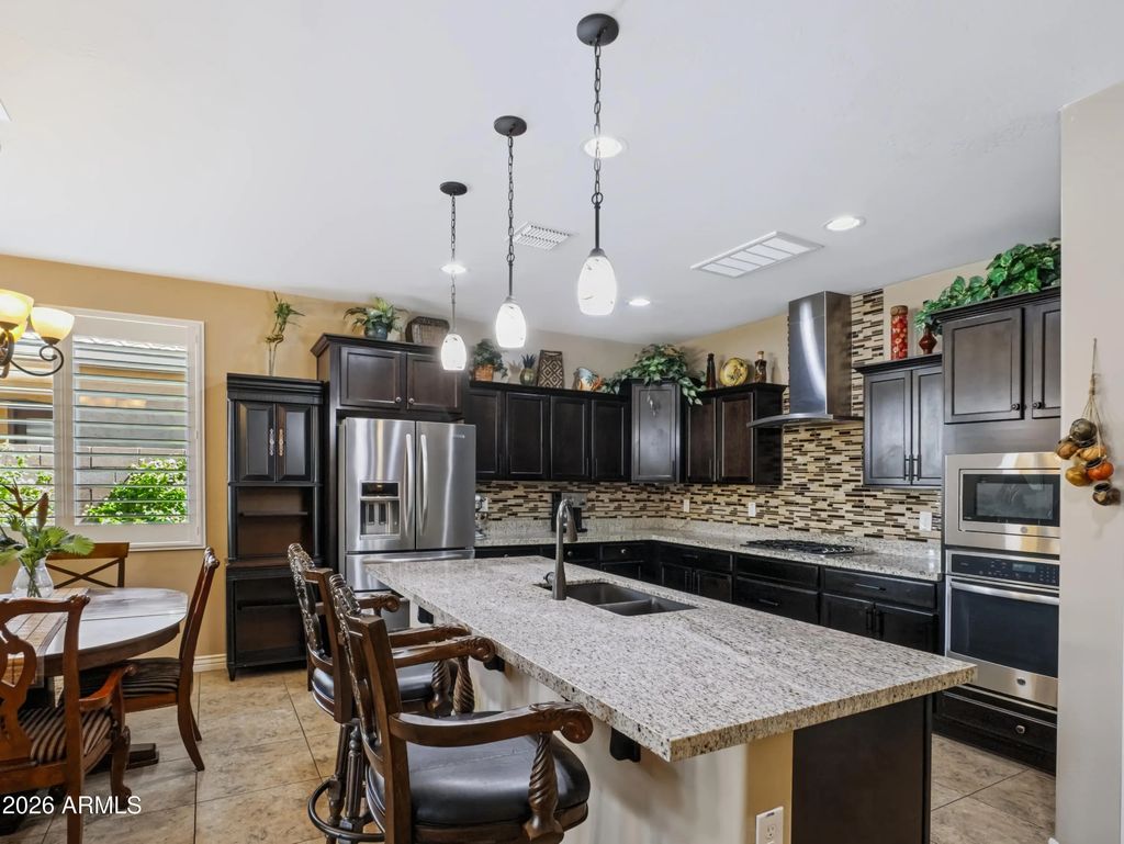 2710 E Saddlebrook Road, Gilbert