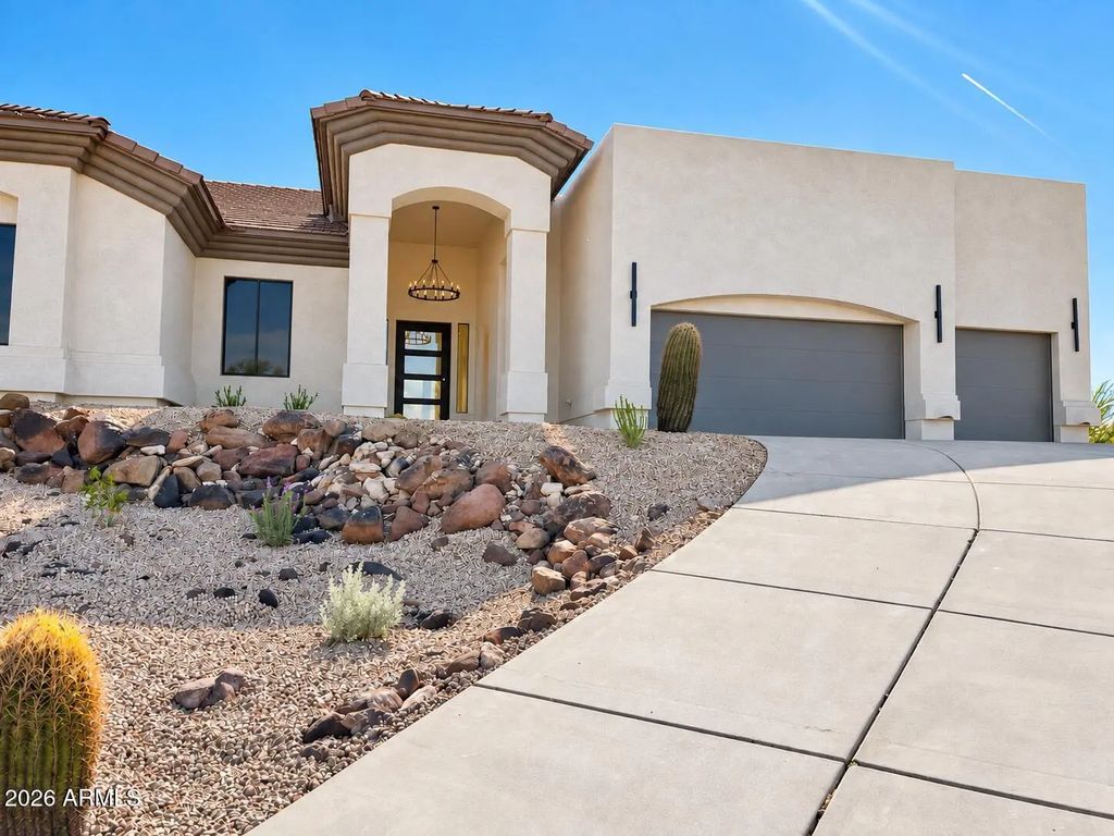 6315 W Prickly Pear Trail, Phoenix