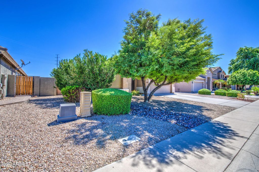 2579 S Ponderosa Drive, Gilbert